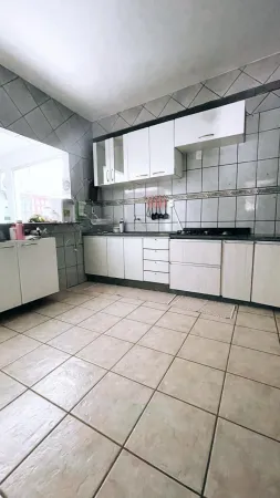 Sobrado no Setor Jaó