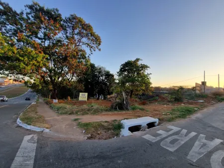 Área Comercial no Jardim Bela Vista