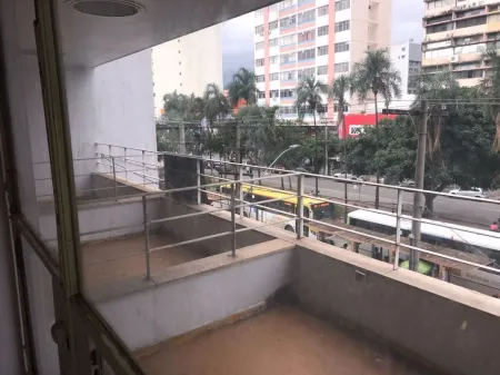 Pavimento de Salas no Setor Central