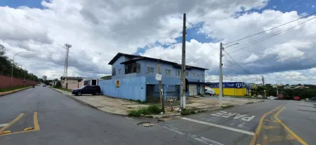 Prédio Comercial no Bairro Ilda