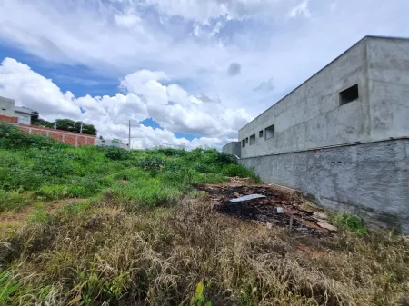 Terreno no Aruanã Park
