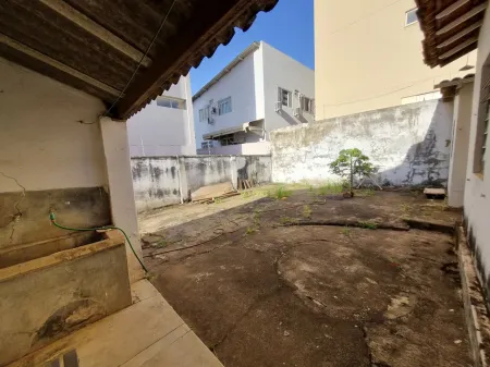 Sobrado Comercial no Setor Sul