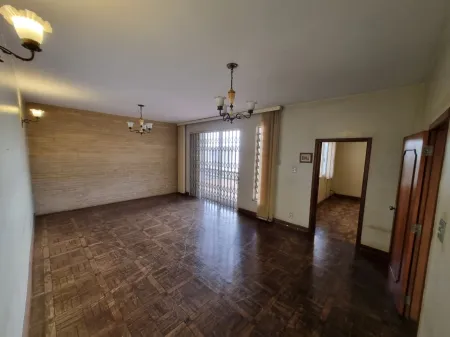 Sobrado Comercial no Setor Sul