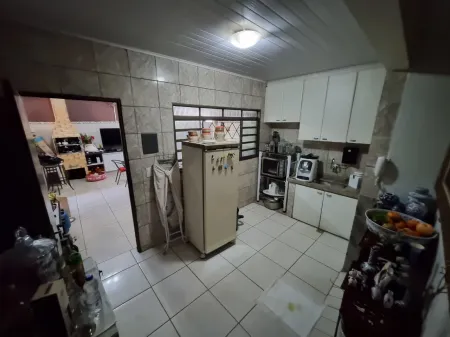 Sobrado com Clínicas no Setor Sul
