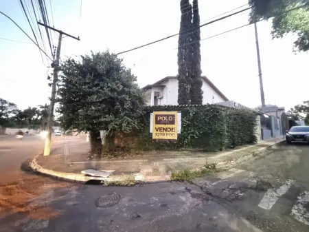 Sobrado com Clínicas no Setor Sul