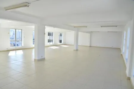 Prédio Comercial Setor Central