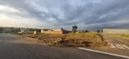 Área Comercial no Residencial Linda Vista - de Frente a Rodovia Go-040, Próximo ao Anel Viário