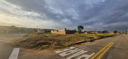 Área Comercial no Residencial Linda Vista - de Frente a Rodovia Go-040, Próximo ao Anel Viário
