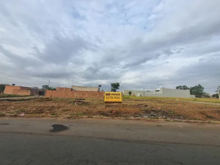 Área Comercial no Residencial Linda Vista - de Frente a Rodovia Go-040, Próximo ao Anel Viário