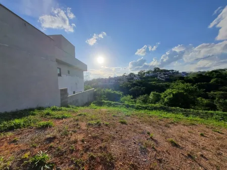 Lote no Jardins Bolonha