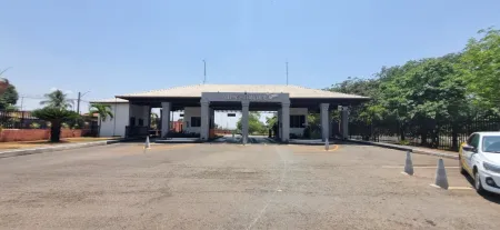 Lote no Condomínio Village Trindade