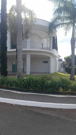 Sobrado Jardins Madri