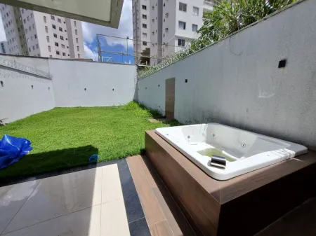 Casa na Vila Rosa