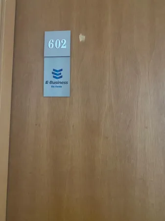 Sala no E-Business Rio Verde