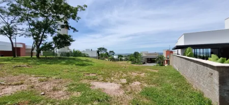 Lote no Condomínio Vale Verde