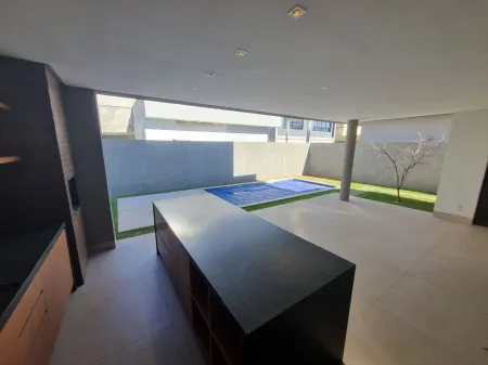 Sobrado no Residencial Goiânia Golfe Clube