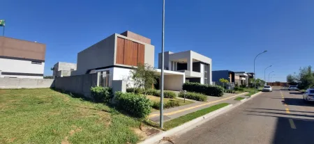 Sobrado no Residencial Goiânia Golfe Clube