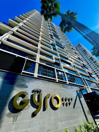 Opus Gyro Rooftop