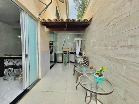 Sobrado no Residencial Solar Yunem