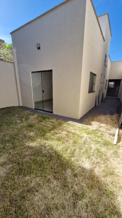 Casa Residencial Itaipú