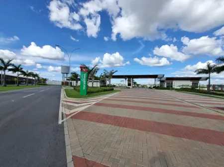Lote no Jardins Versalhes