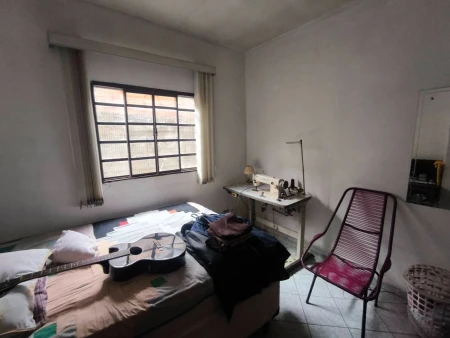 Casa Comercial no Jardim Veneza