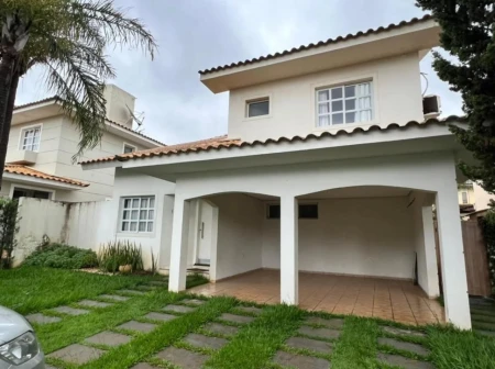 Sobrado Jardins Madri