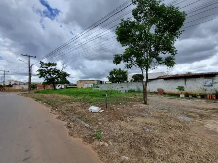 Terreno Comercial no Sítio Santa Luzia
