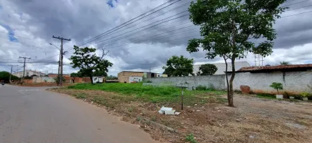 Terreno Comercial no Sítio Santa Luzia