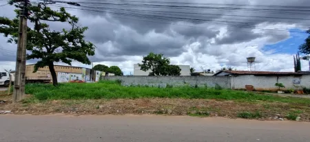Terreno Comercial no Sítio Santa Luzia