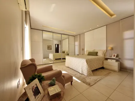 Sobrado com 5 Quartos à Venda, 359M² no Parque Amazônia - Goiânia