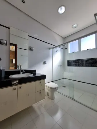 Sobrado com 5 Quartos à Venda, 359M² no Parque Amazônia - Goiânia