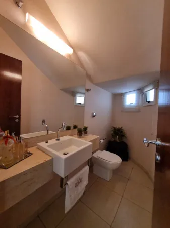 Sobrado com 5 Quartos à Venda, 359M² no Parque Amazônia - Goiânia