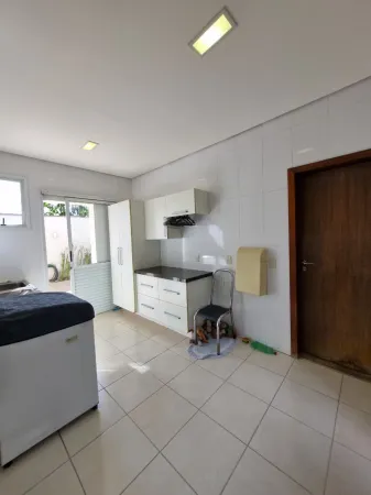 Sobrado com 5 Quartos à Venda, 359M² no Parque Amazônia - Goiânia