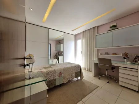 Sobrado com 5 Quartos à Venda, 359M² no Parque Amazônia - Goiânia