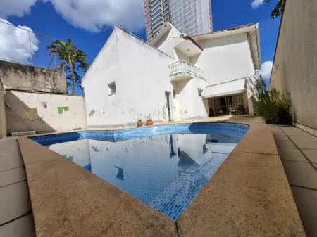 Sobrado com 5 Quartos à Venda, 359M² no Parque Amazônia - Goiânia