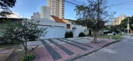 Sobrado com 5 Quartos à Venda, 359M² no Parque Amazônia - Goiânia