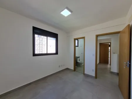 Sobrado Jardins Marselha