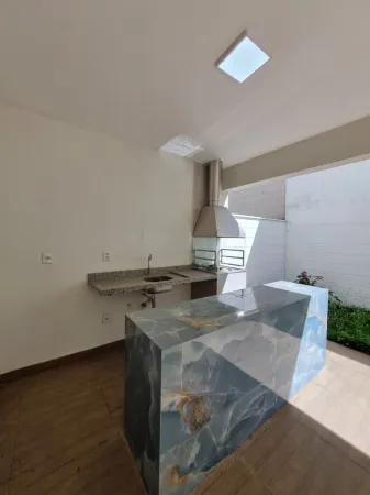 Sobrado Jardins Marselha