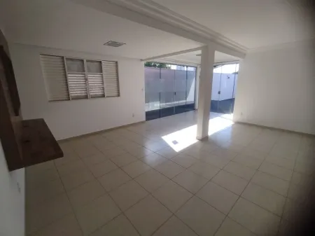 Casa no Jardim Atlântico