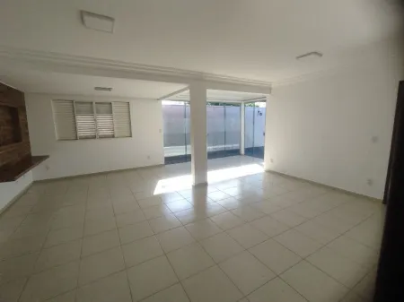Casa no Jardim Atlântico