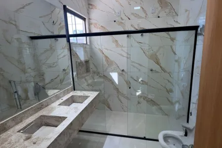 Casa no Jardim Atlântico
