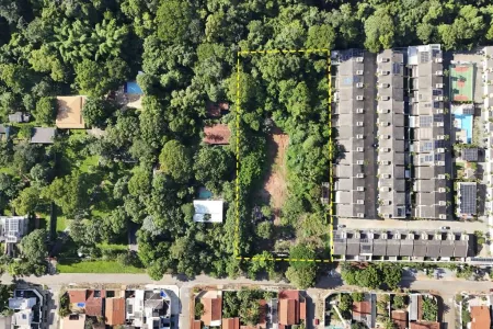 Área no Jardim Mariliza