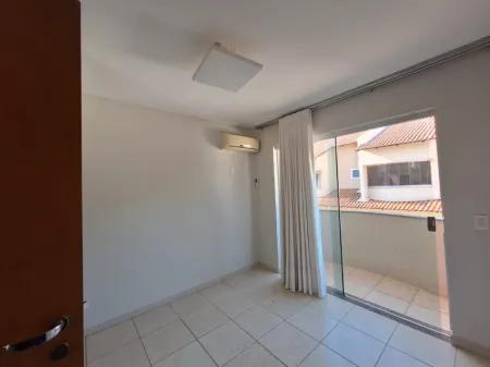Sobrado no Residencial Madrid