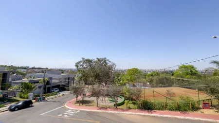 Sobrado no Residencial Parque Mendanha