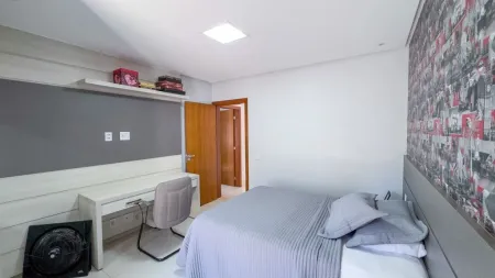 Sobrado no Residencial Parque Mendanha
