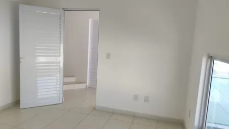 Sobrado no Residencial Monte Cristo