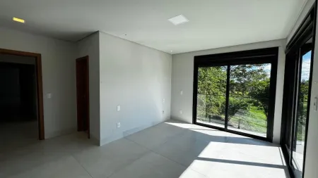 Sobrado no Jardim Atlântico