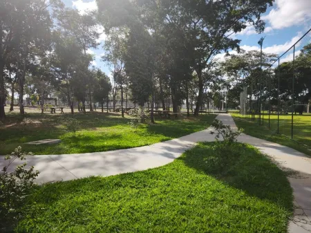 Terreno no Residencial Por do Sol