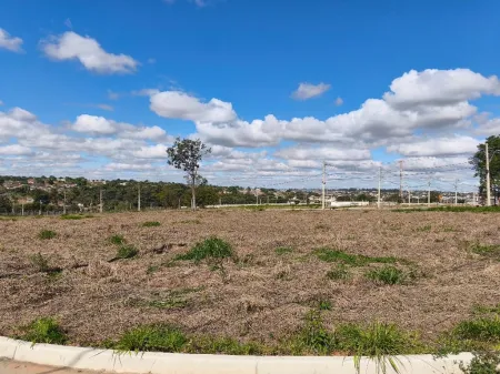 Terreno no Residencial Por do Sol